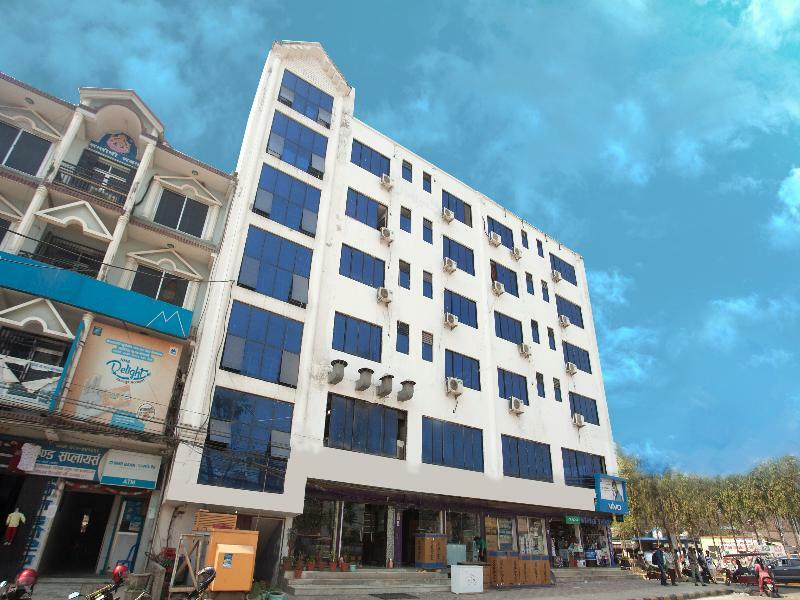 Oyo 343 Pop Life Hotel Banke Luaran gambar