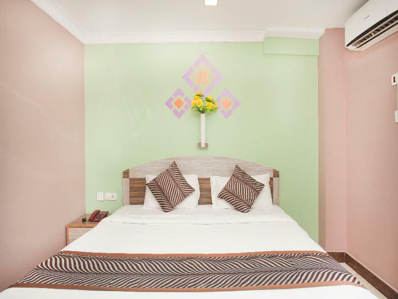 Oyo 343 Pop Life Hotel Banke Luaran gambar